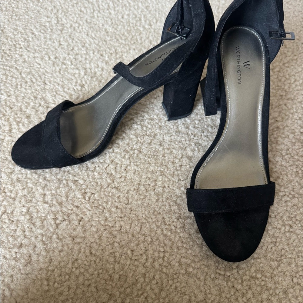 Worthington Elegant Black Suede Heels